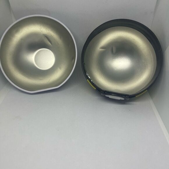 Pokemon Pokeball Ultra Ball D21 (EMPTY NO PACKS)  Prop Display Cosplay Ultraball - Picture 4 of 4